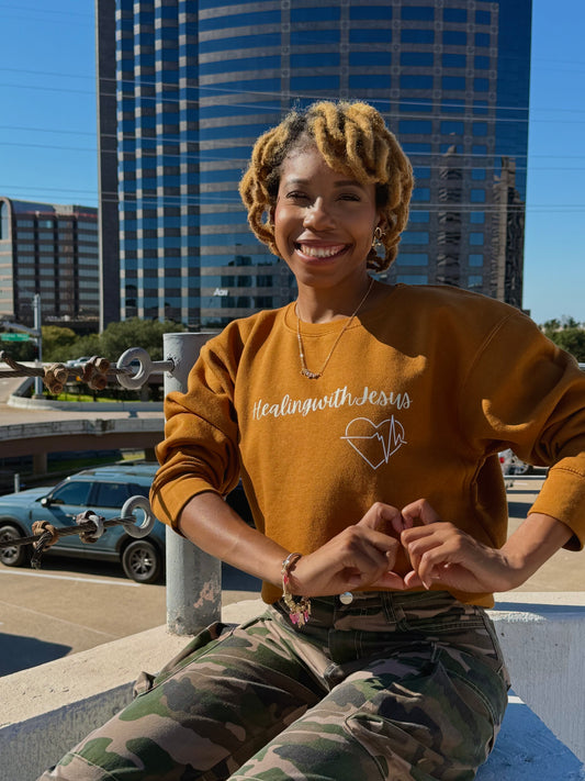 Healing with Jesus Crewneck Sweatshirt (Bronze)