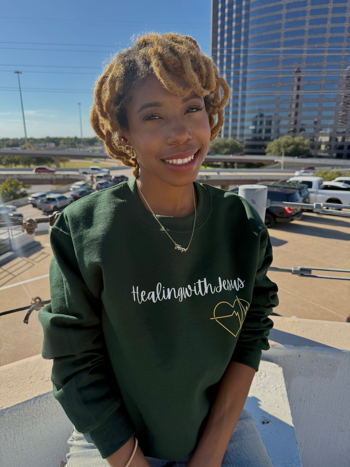 Healing with Jesus Crewneck Sweatshirt (Hunter Green)