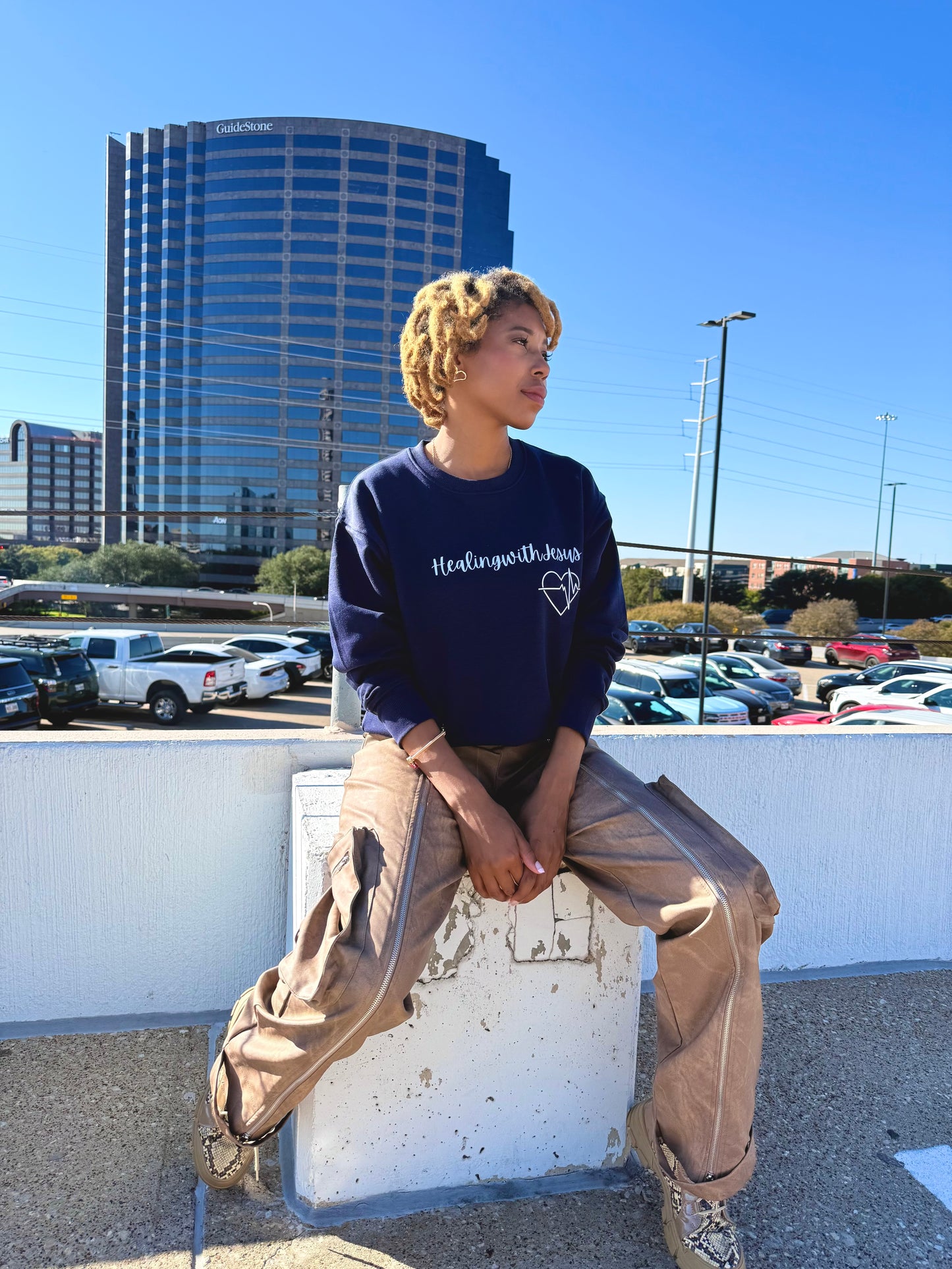 Healing with Jesus Crewneck Sweatshirt (Navy Blue)