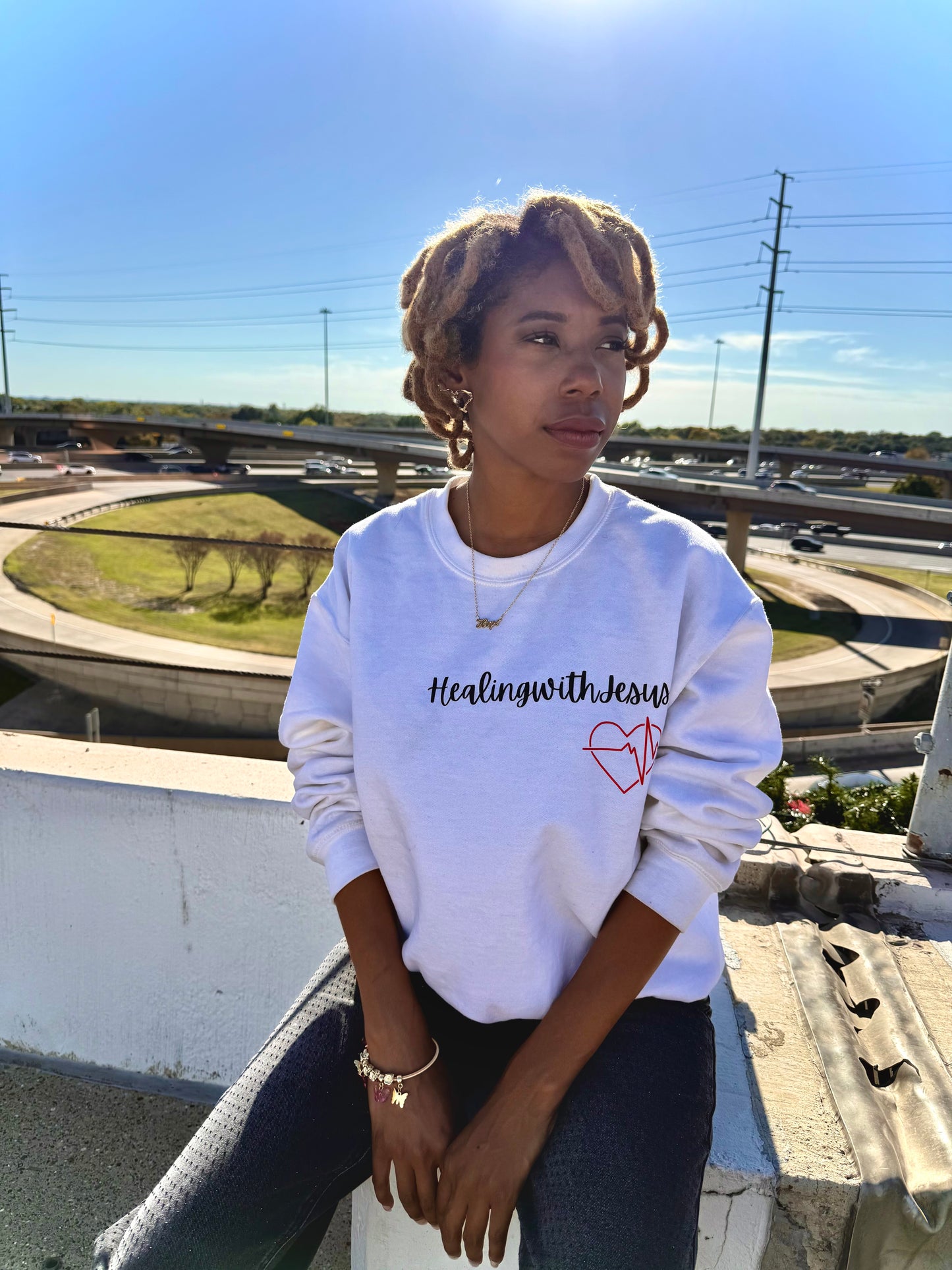Healing with Jesus Crewneck Sweatshirt (White)